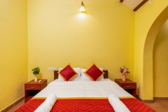 The-Mayflower_Heritage-Villa_Alappuzha_AC-Room-2-1-0x0